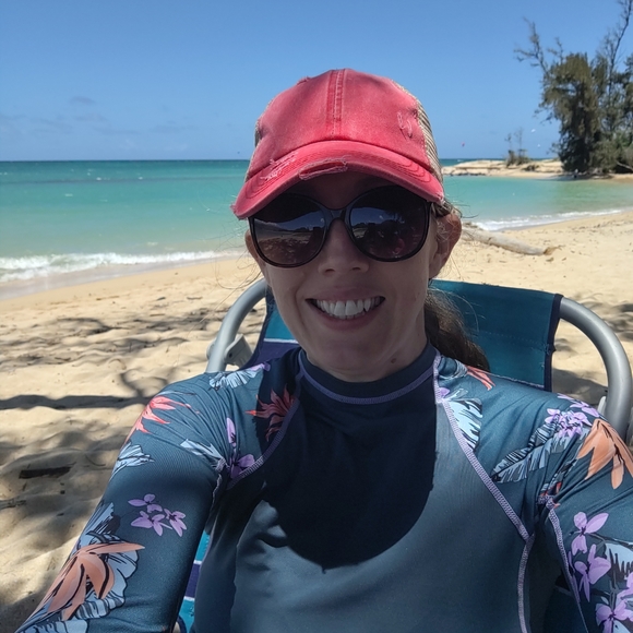 Meet your Posher, Steph - Picture 1 of 1